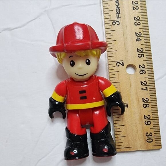 Mega Bloks posable Figure Fireman Boy Fire Man Replacement Piece blond hair. - Picture 2 of 5